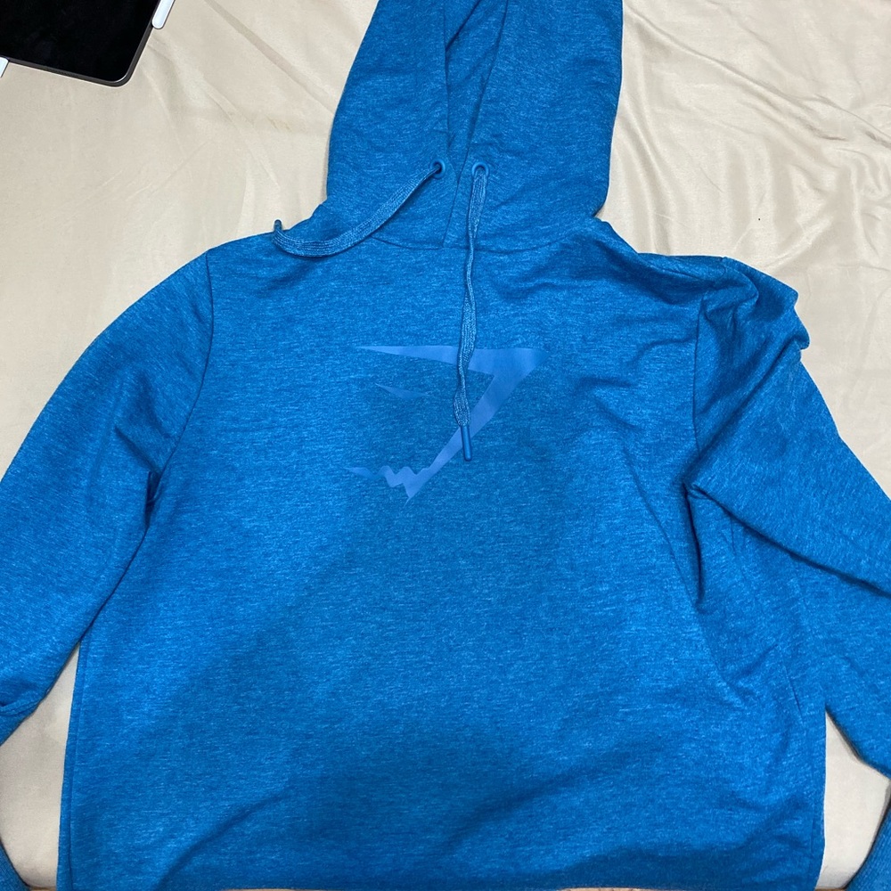 ✨Gymshark cropped cross back Hoodie✨